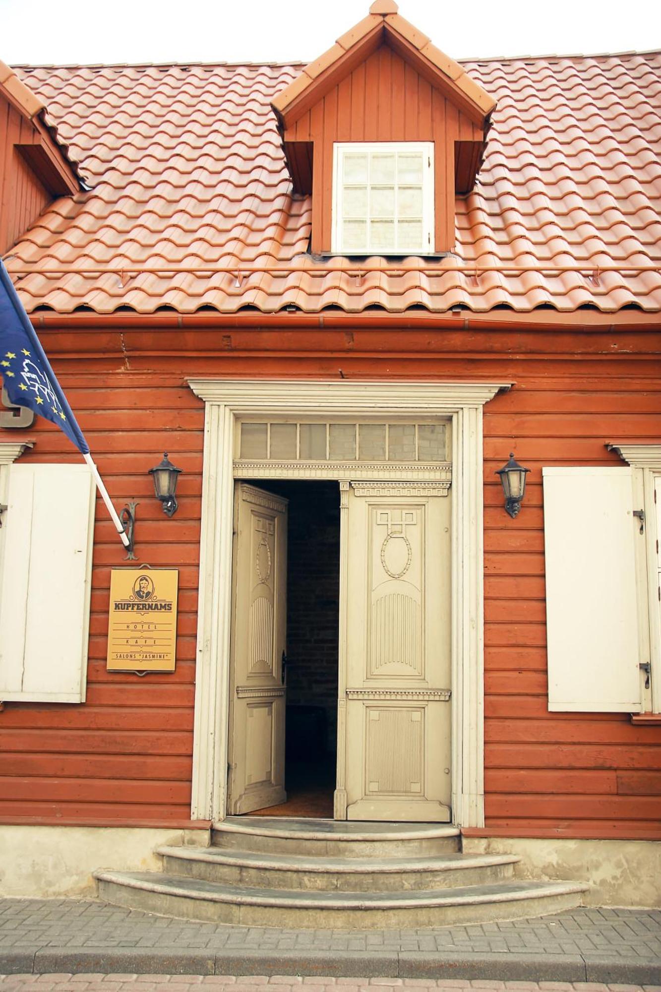 Kupfernams Hotel Ventspils Exterior foto